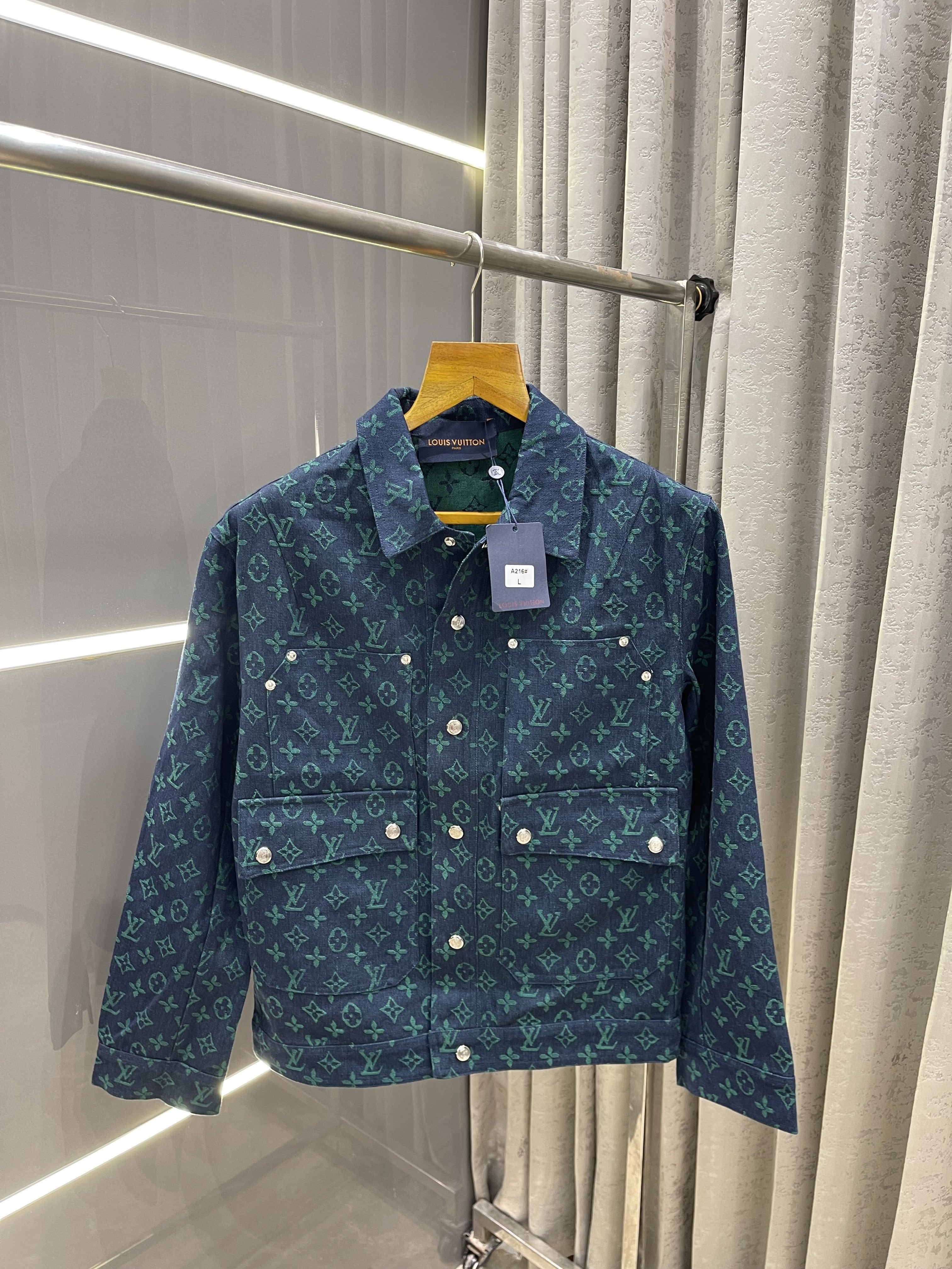 Big sale LOUIS VUITTO.N GREEN MONOGRAM PRINT PREMIUM JACKET