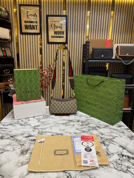 Gucci  GG  Ophidia  Shoulder  Bag  With  Double  Og  Box  And  Dust  Bag