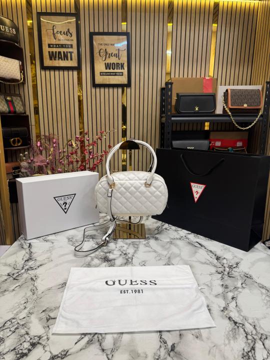 Guess Eco Rianee Shoulder Bag With Box And Dust Bag Including Carry Bag (White)