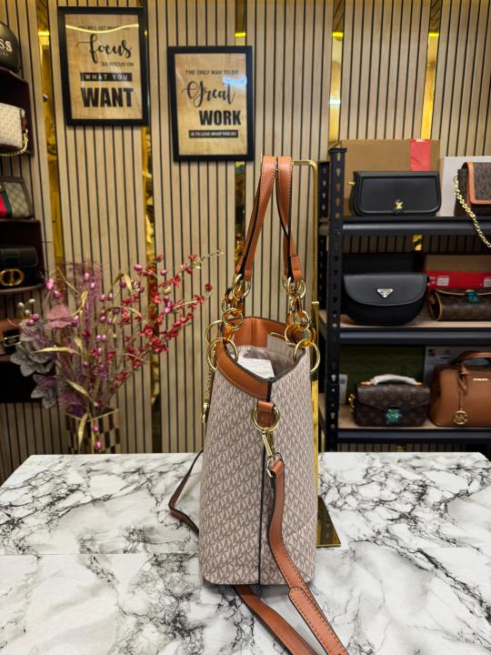 Michael  Kors Raven Large Logo Tote Bag With Dust Bag (Beige Brown)