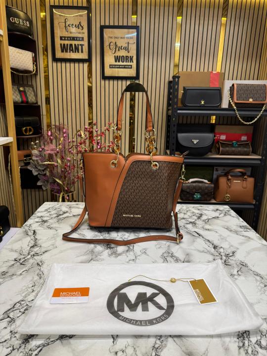 Michael  Kors Raven Large Logo Tote Bag With Dust Bag (Coffee Brown)