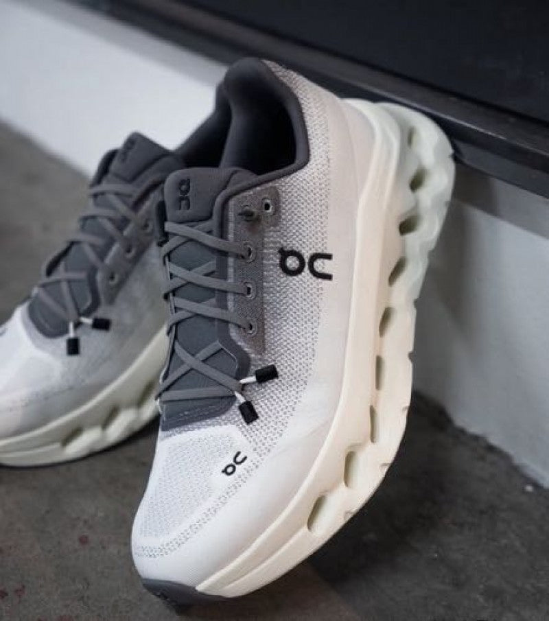 On Running Cloud Tilt Ivory Rock