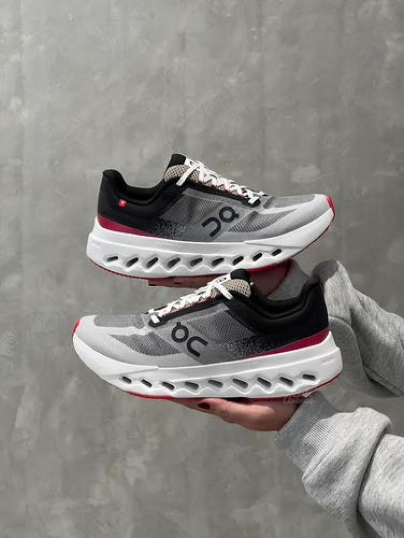 On Running Cloudsurfer Next Black Red