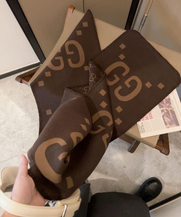 Gucci GG17 Woollen Unisex Muffler With Plain ZipLock Bag