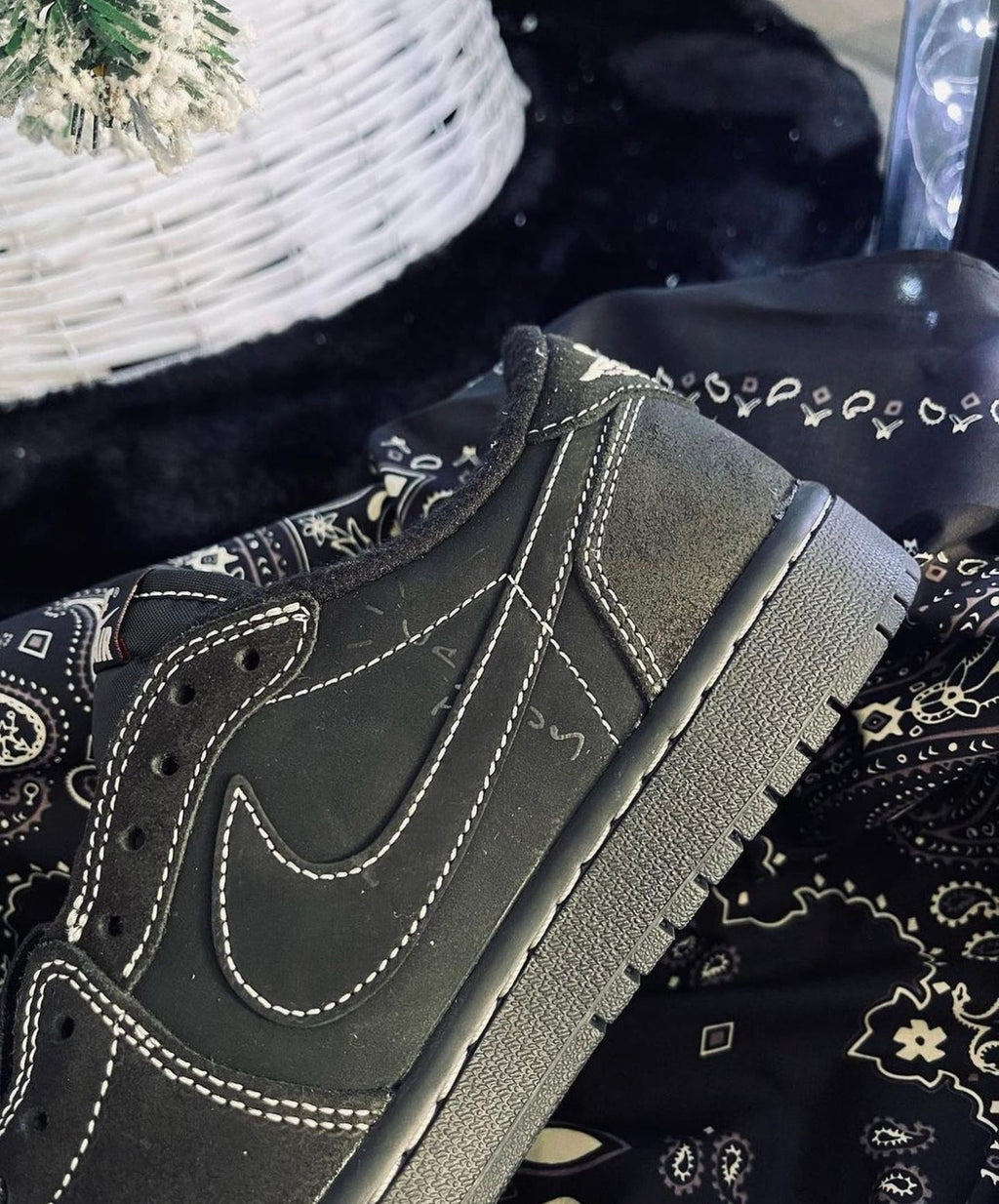 Air Jordan 1 Low x Travis Scott Black Phantom
